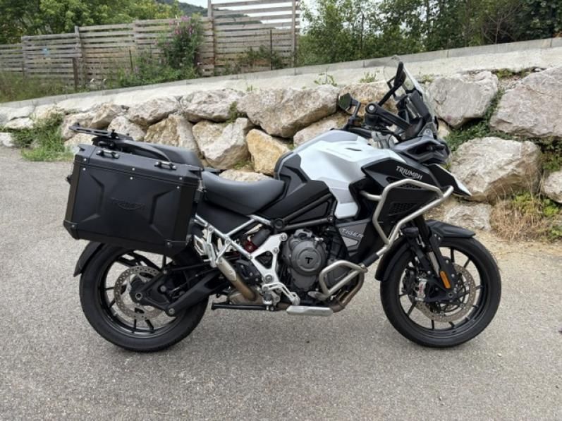 TRIUMPH TIGER 1200