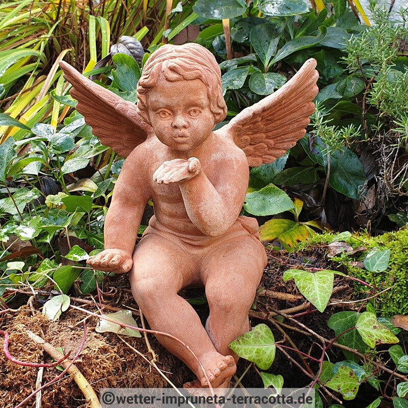 Sitzender Engel, Höhe 34 cm
