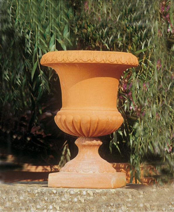 Pokal &quot;Vaso Mediceo c. foglie&quot; dezent verziert
