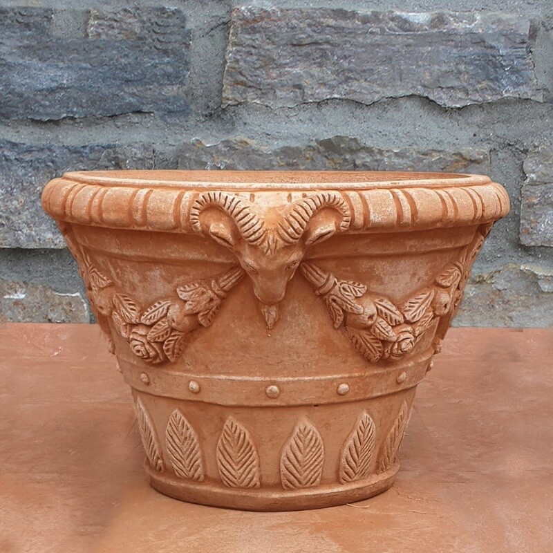 Pflanztopf &quot;Vaso ornato con teste ariete&quot; Widder, Ø innen 40 cm | Höhe 35 cm