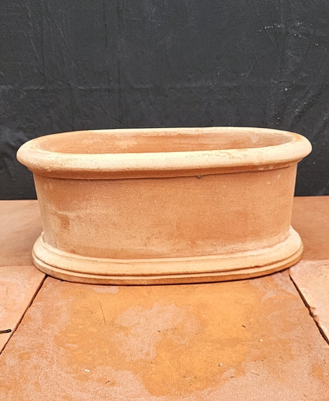 Ovaler Pflanztopf "Fioriera Ovale Liscio", Länge 71 cm Höhe 30 cm 1 Stück Lieferbar