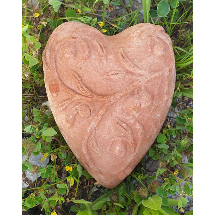 Dekoratives Terracotta Herz, Länge 13 cm