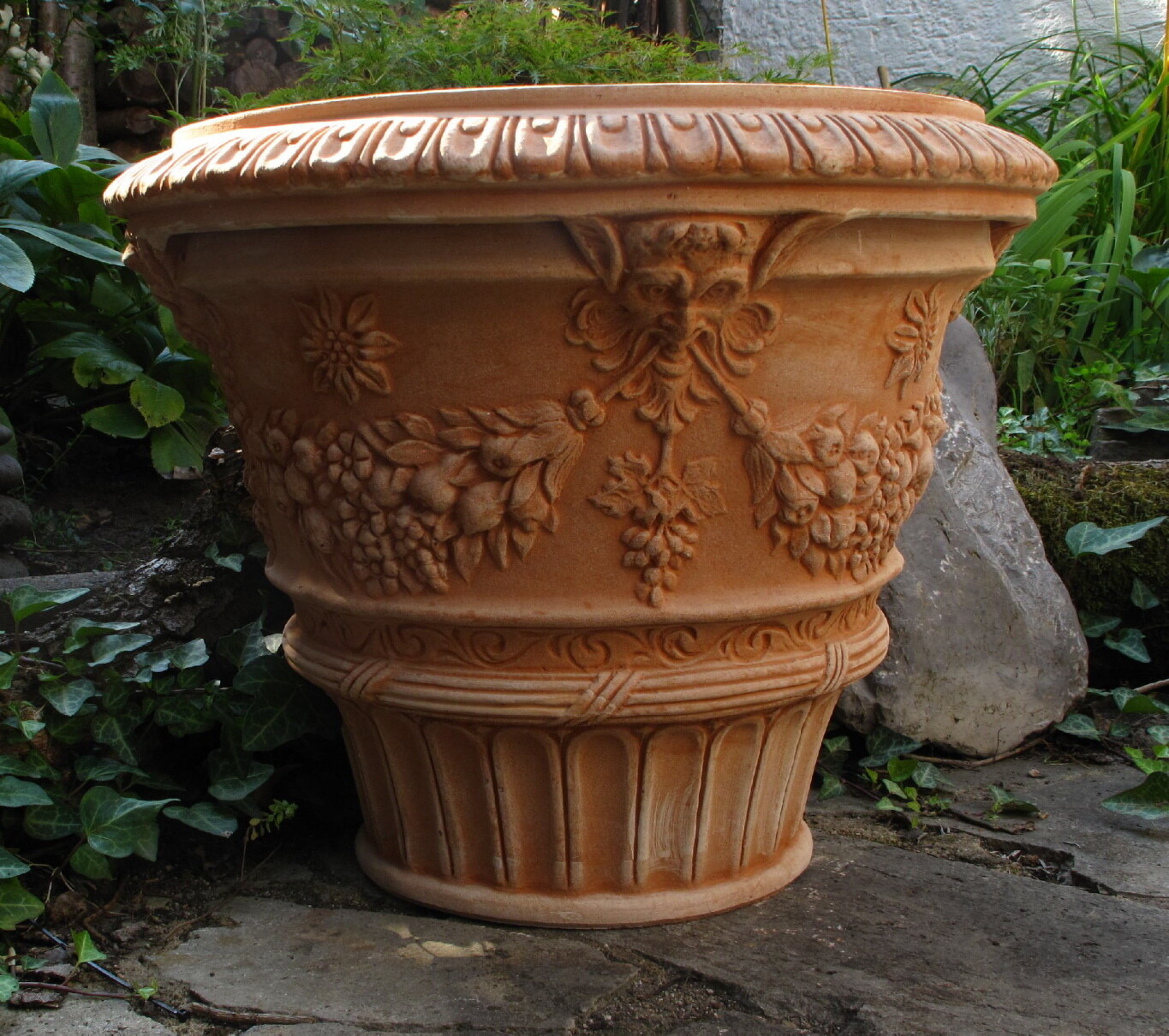 Pflanztopf/Pflanzgefäß verziert, "Vaso ornato con maschere", Ø Innen 45 | Höhe 45 cm