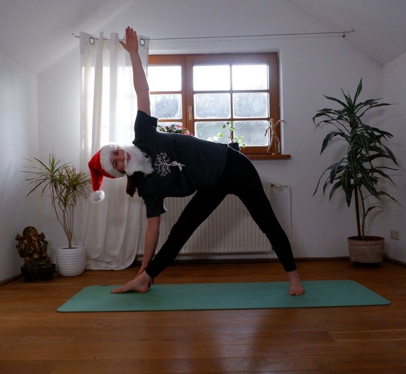 Kostenfreie Online-Yogastunde: Entspannte Weihnachtszeit