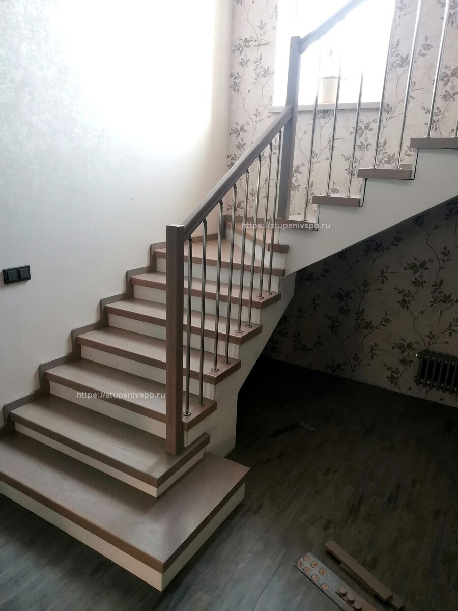 Заказывайте лестницы в Киеве на выгодных условиях