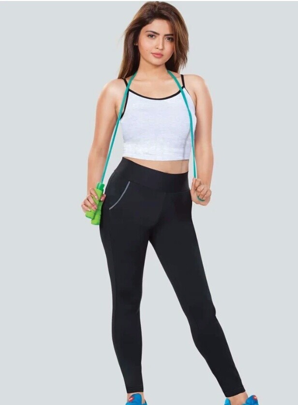Stretchable Track Pants for Gym and Yoga (MOQ 1000 pieces)