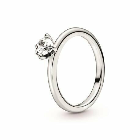 Anillo  Pandora Corazón Solitario