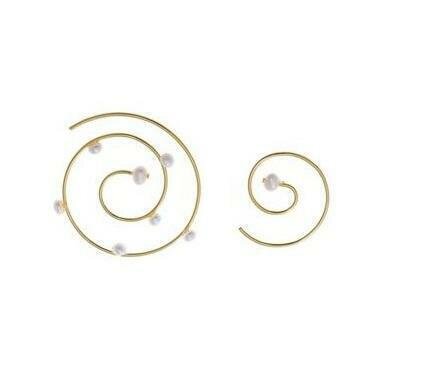 PENDIENTES SALVATORE PERLAS BLANCAS EN ESPIRAL DORADA