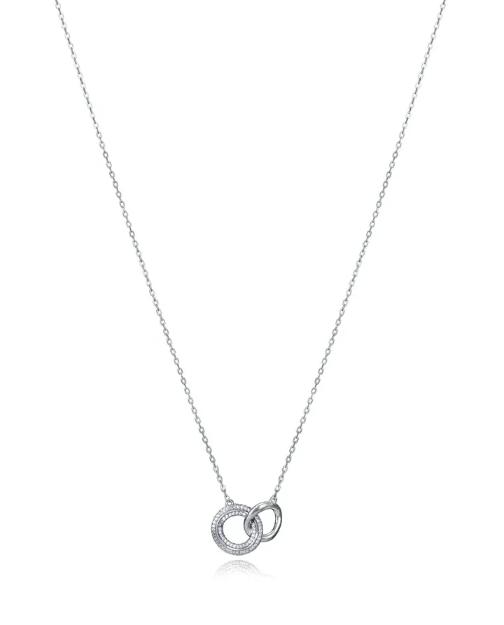 Collar viceroy  Clásica de plata de ley con baño de rodio , dos aros enlazados, uno con circonitas blancas