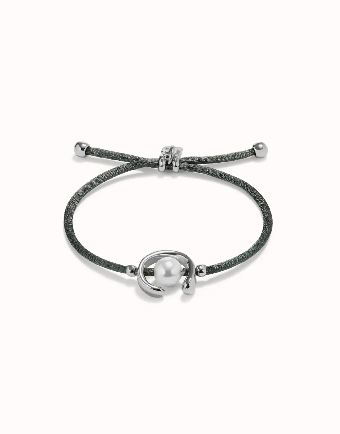 Pulsera de hilo negroso con perla shell fornitura bañada en plata de ley.