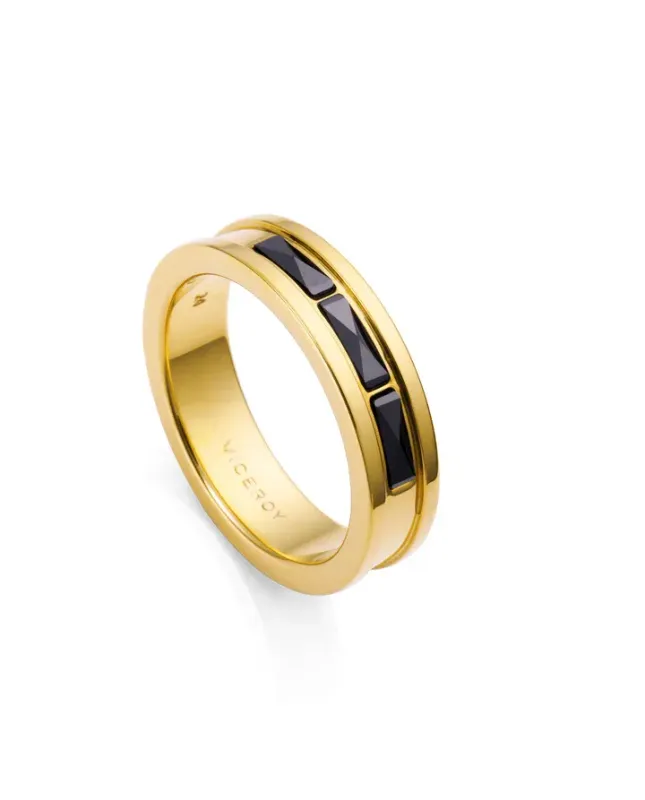 Anillo de hombre Magnum en acero Ip dorado con motivo de cerámica en negro