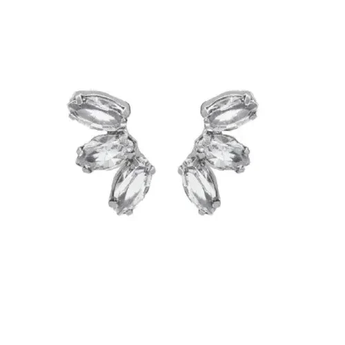 Pendientes pequeños hoja blanco elaborados en plata Pendientes pequeños hoja blanco elaborados en plata