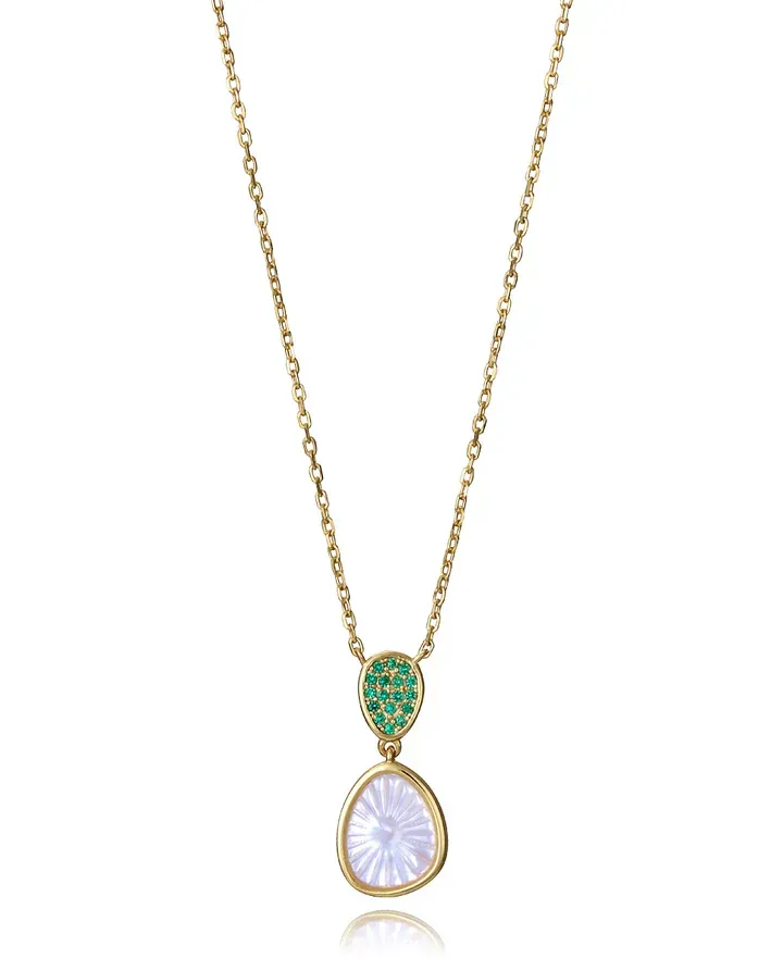 Collar de plata de primera ley con baño de oro con circonitas verdes y colgante con madre perla