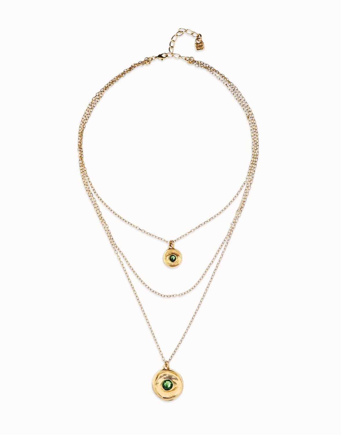Collar triple bañado en oro 18k con charms de ojo y cristal facetado verde