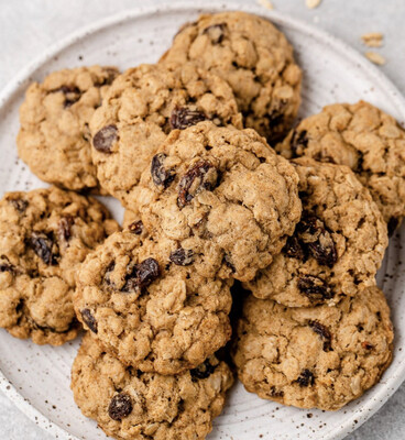 (4) Oatmeal Raisin Vegan Cookies