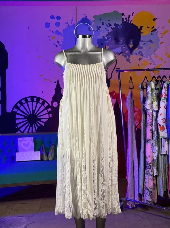 Marla Vestido &quot;L&#39;Atiste&quot;