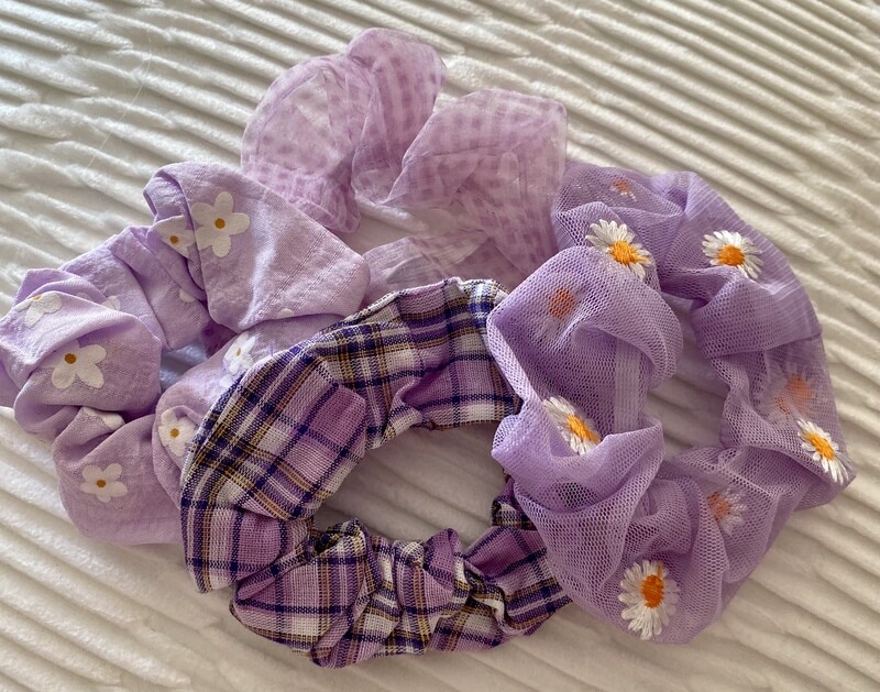 4 pcs Lilac / Floral Scrunchies