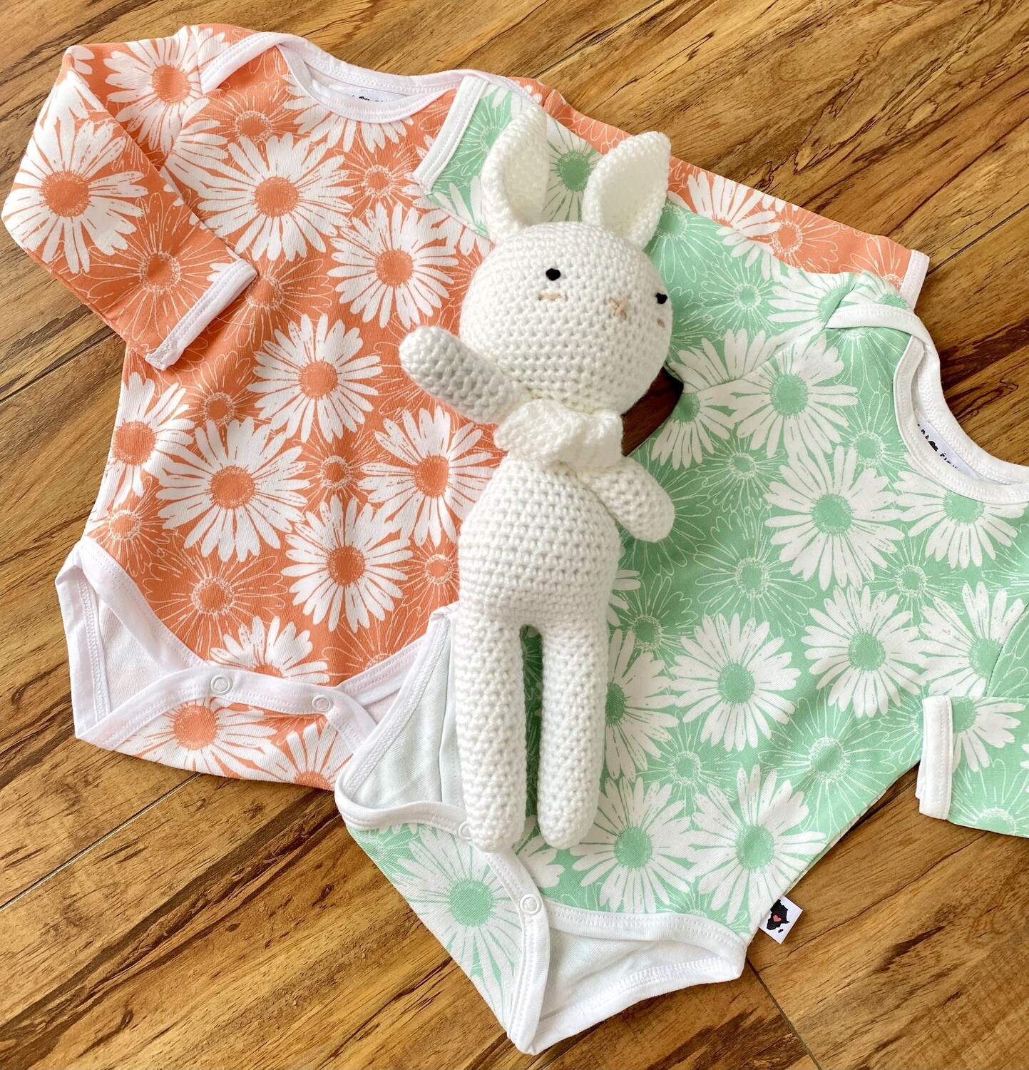 Daisies Onesie Classic - Long Sleeve