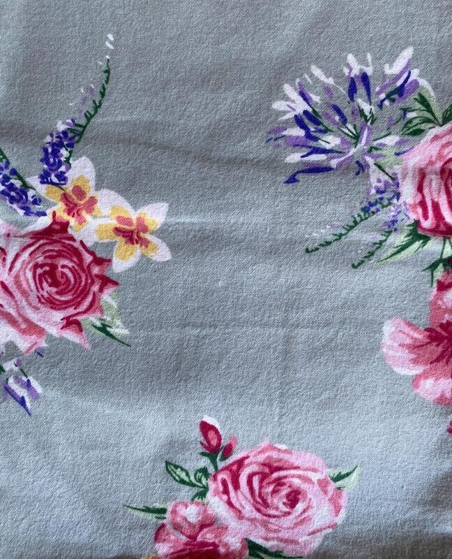 “Roses &amp; Hibiscus” Flannel Blanket