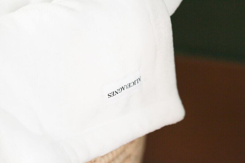 “Snow White” Polar Fleece Blanket