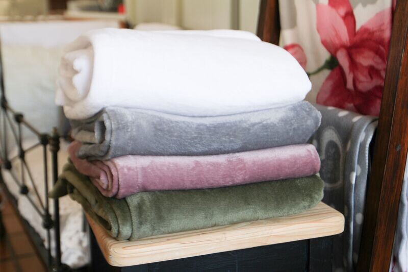 Plain Coral Fleece Blankets