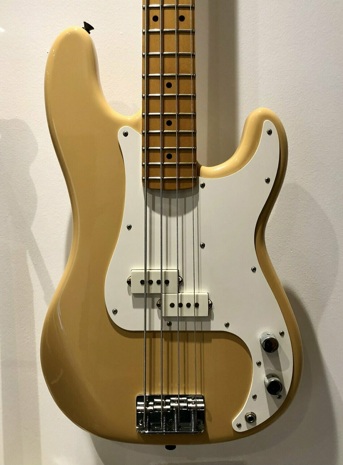 1983 Fender Precision Bass Made in USA