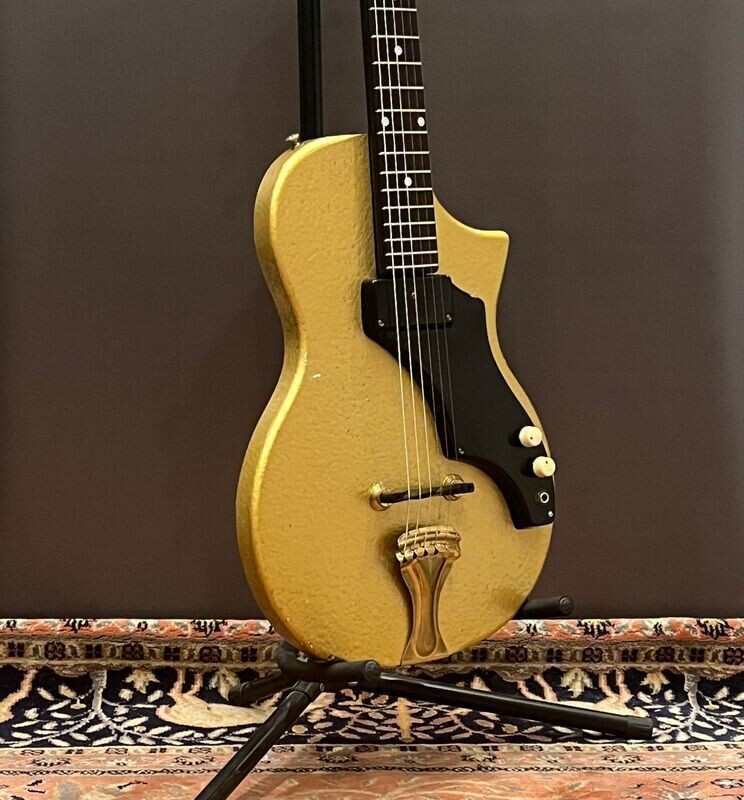 1960 Supro 3033S