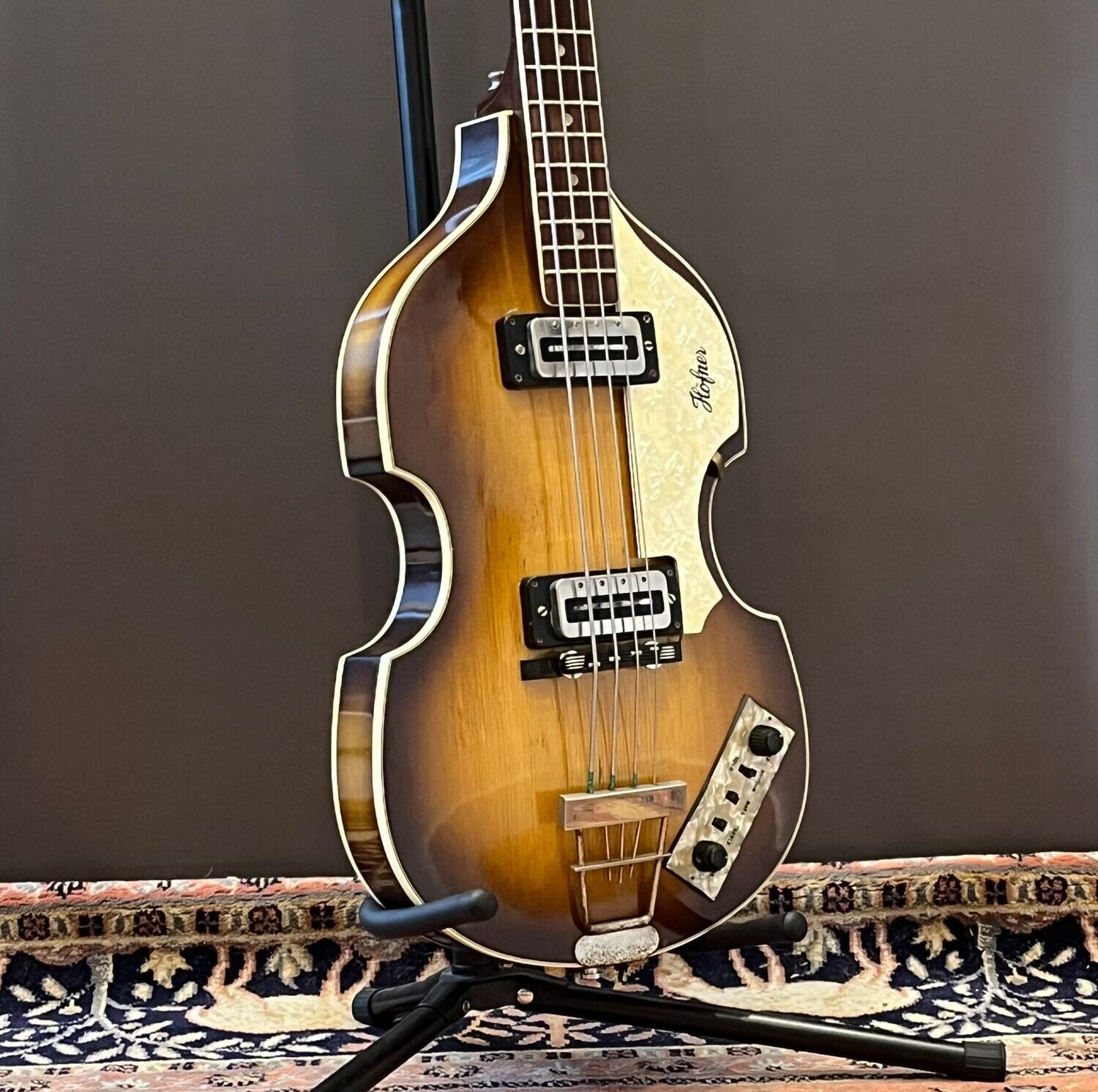 1975 Hofner 500/1 (Violin Bass)