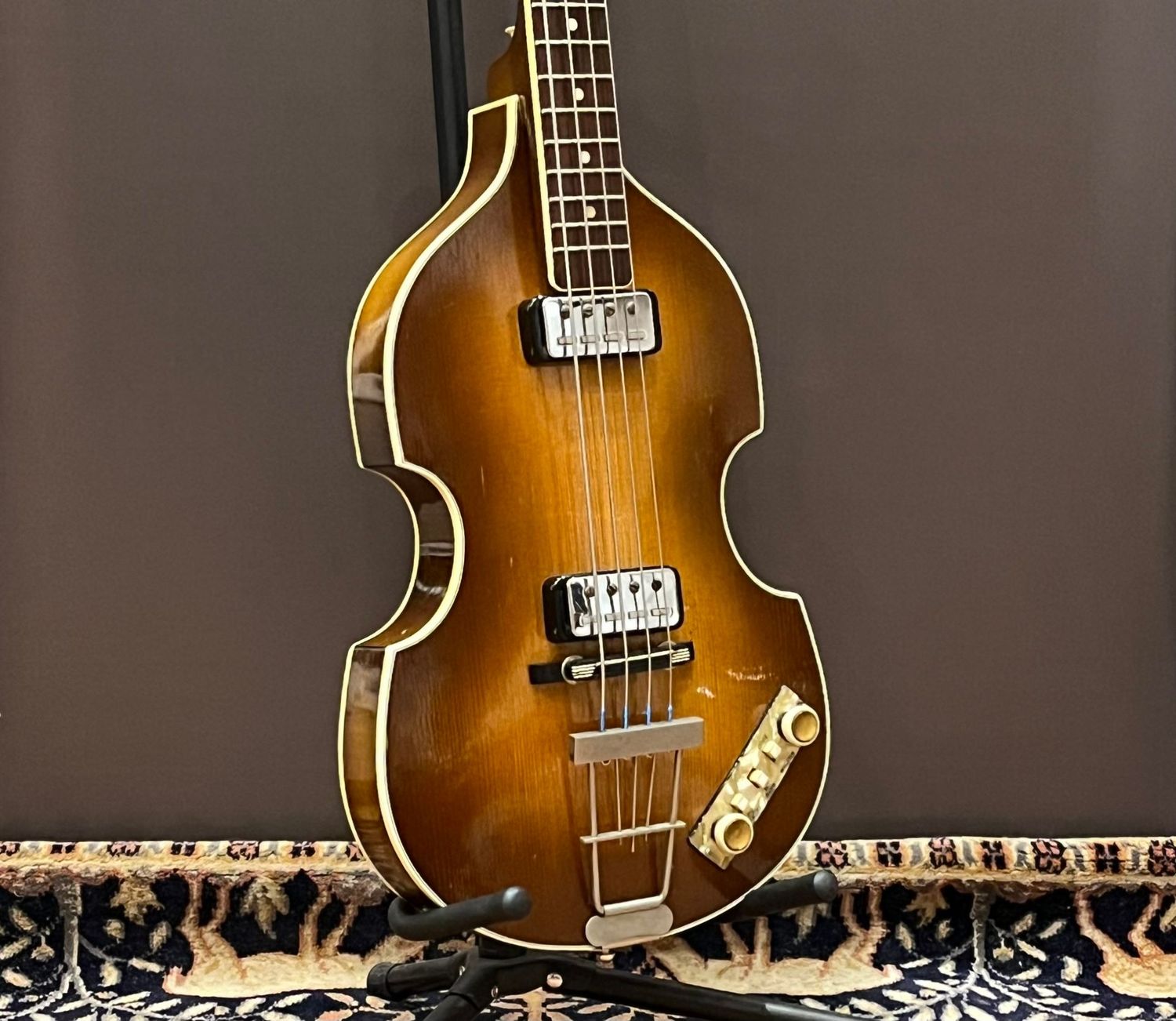 1964 Hofner 500/1 (Violin Bass)