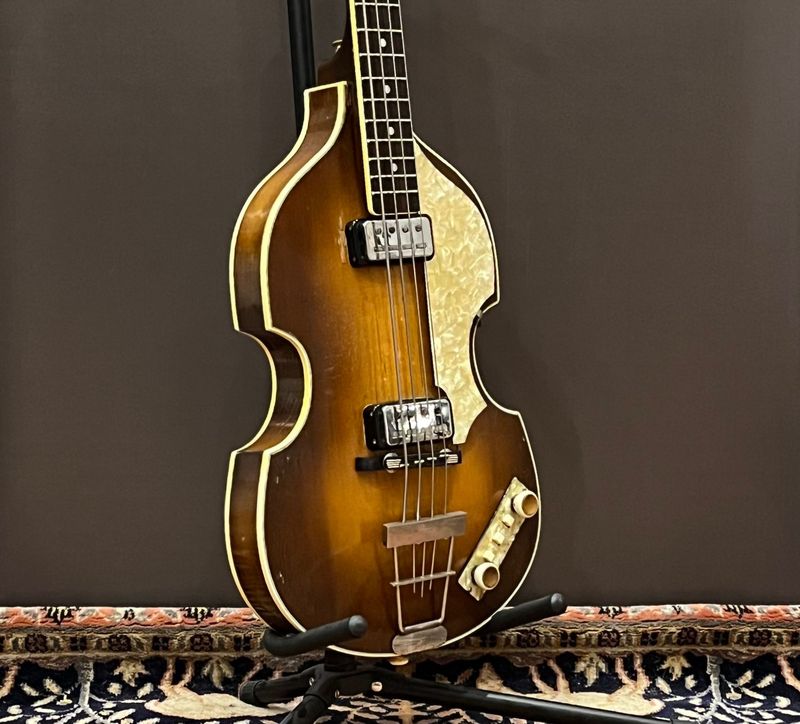1964 Hofner 500/1 (Violin Bass)
