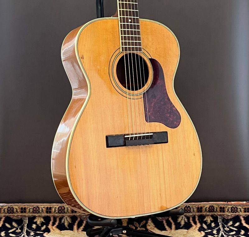 1960s Harmony Sovereign H1203
