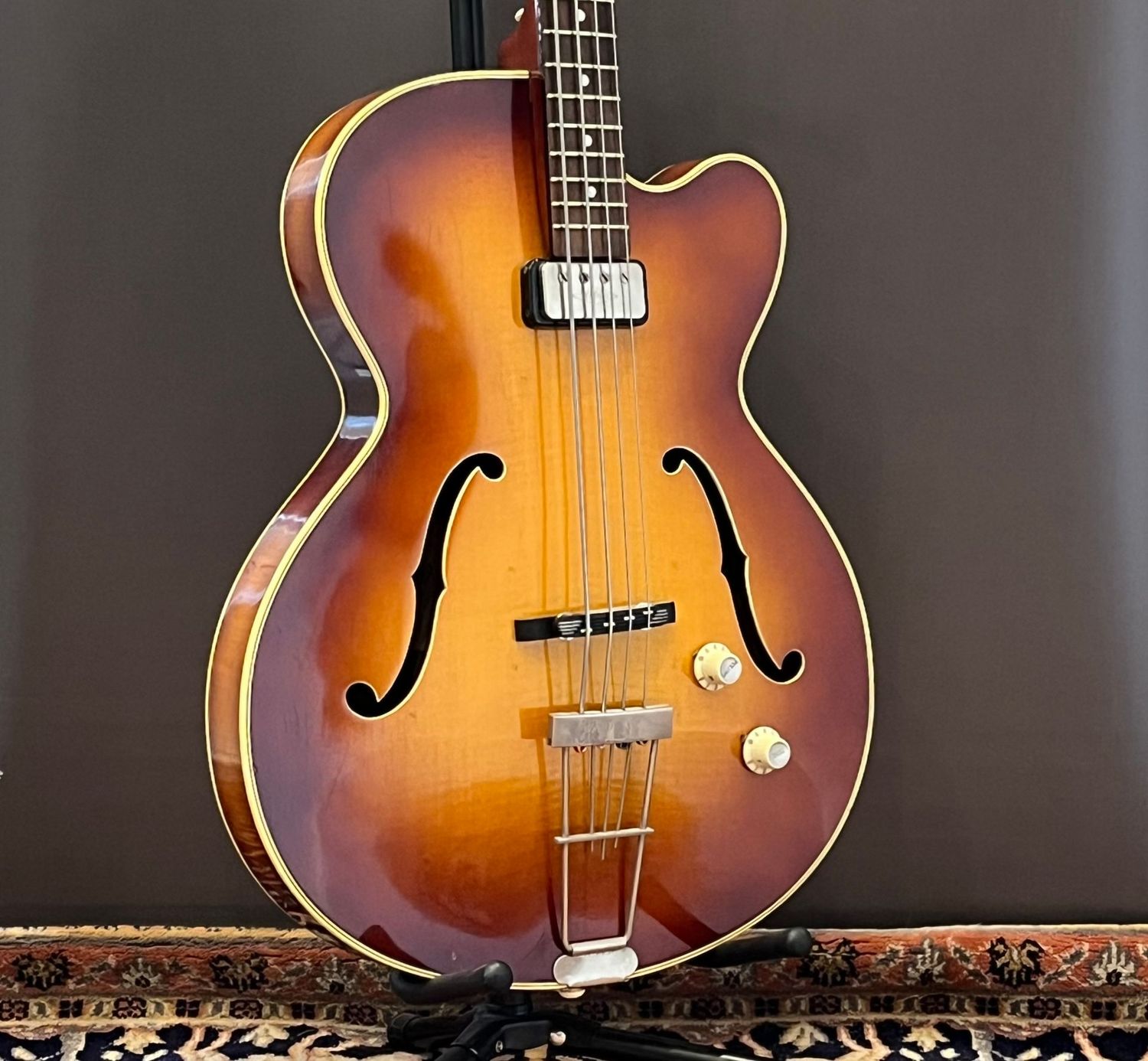 1962 Hofner Senator Bass