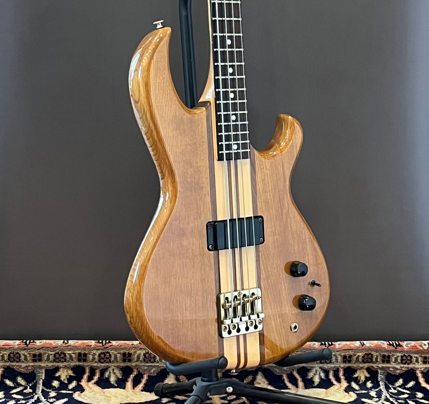 1980 Aria Pro II SB-600