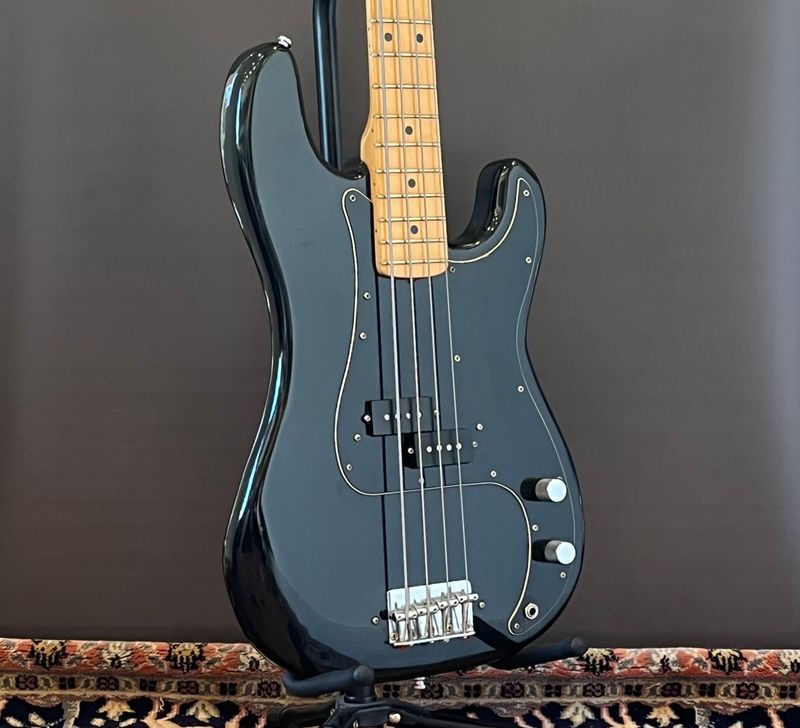1977 Fender Precision