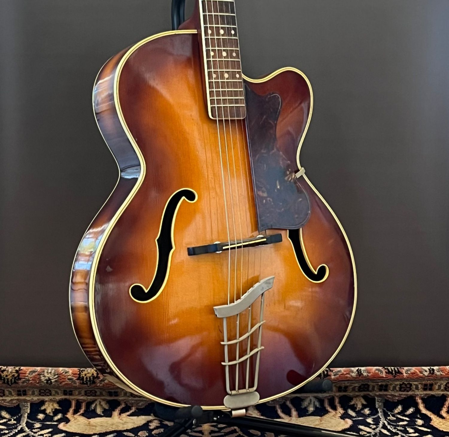 1960 Hofner President