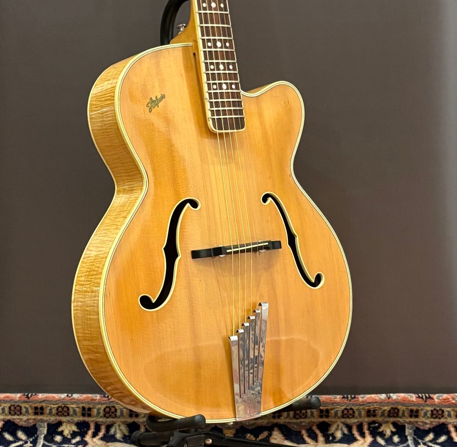 1956 Hofner President