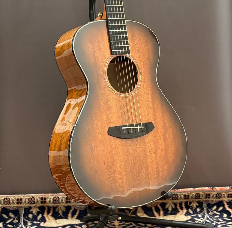 2023 Breedlove Oregon Concert Bourbon E - Left Handed