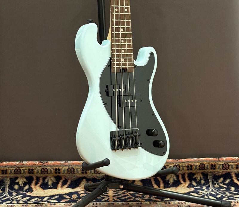 Kala Solid Body 4-String Powder Blue Fretted U•BASS - Brand New