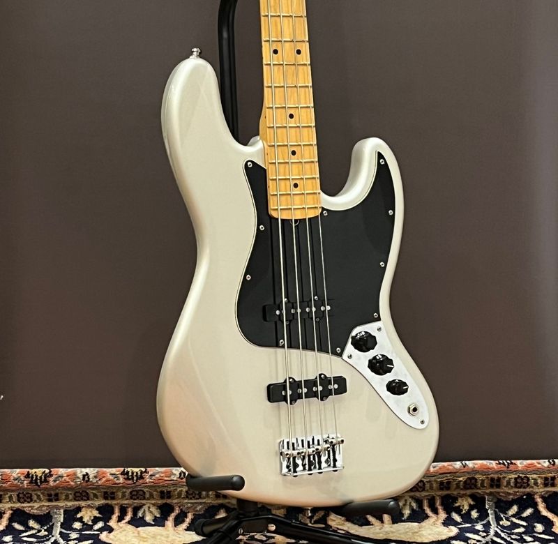 2003 Fender American Jazz Bass S1