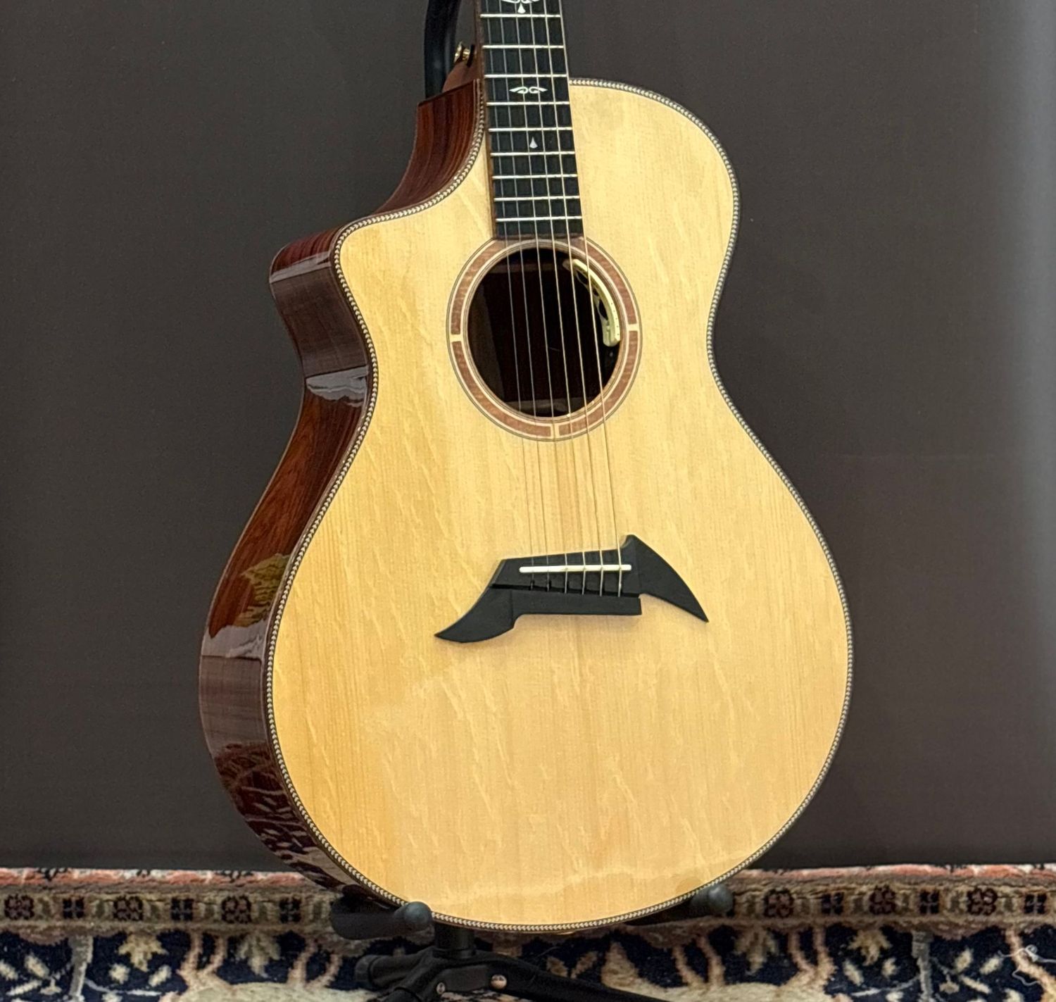 2020 Breedlove Custom Shop Masterclass Concert LH CE
