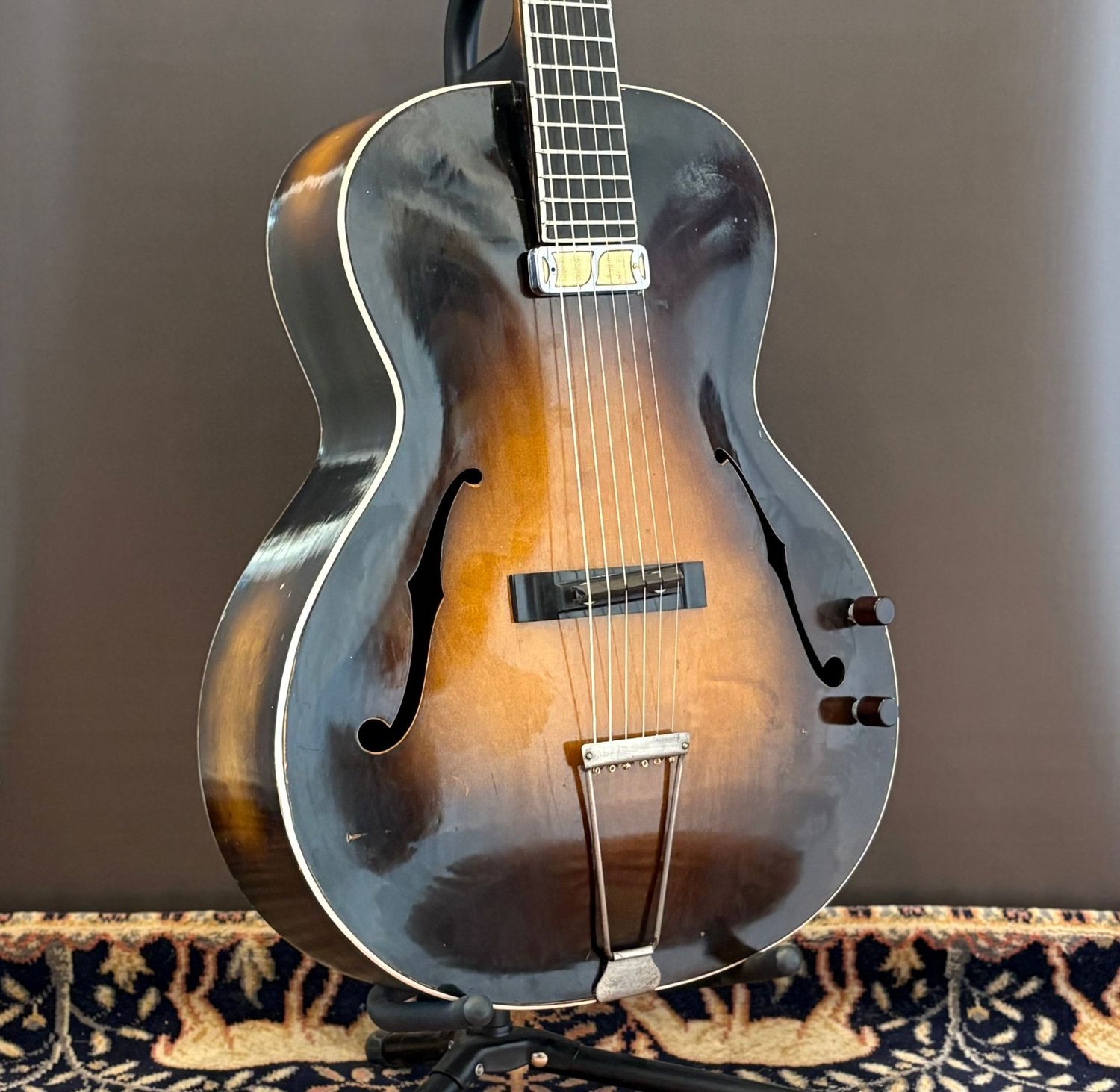 1930s Schönbach Archtop Guitar