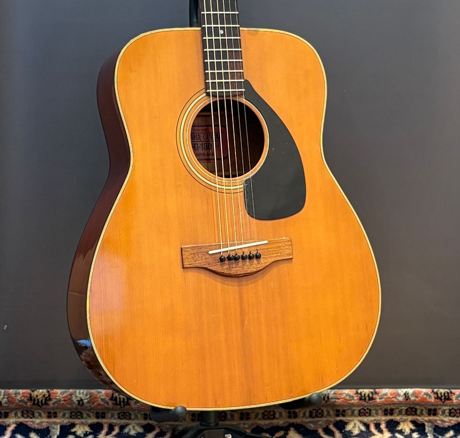 1969 Yamaha FG-180 1969 Yamaha FG-180
