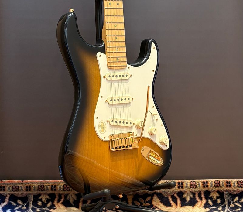 2004 50th Anniversary American Deluxe Stratocaster