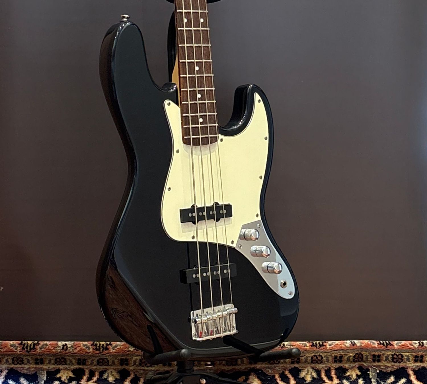 2006 Squier Standard Series Jazz Bass
