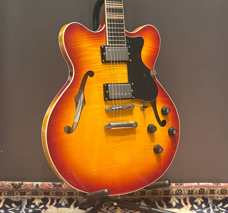 2016 Hofner Verythin Standard - CT