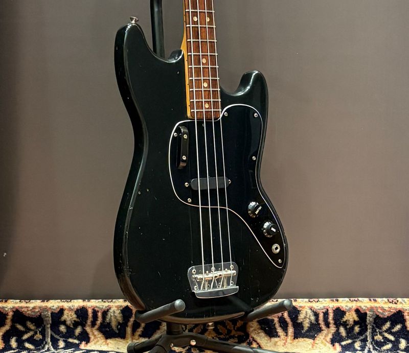 1977 Fender Musicmaster Bass