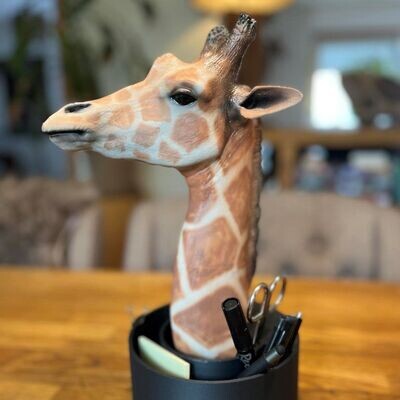 Giraffen-Kopf-für Stifte und andere praktische Dinge High-Polygon-