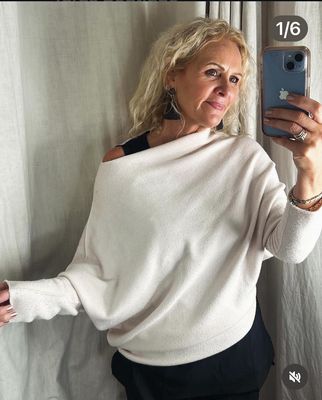 Soft asymmetrical Jumper