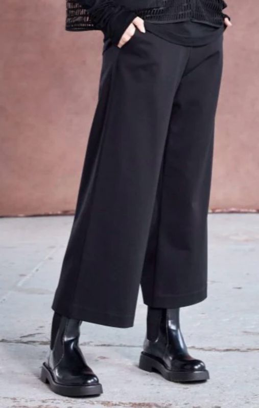 NAYA NAW25257 Crop wide leg trouser with side pocket