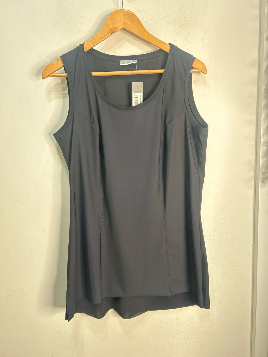 Naya Travel Material Vest